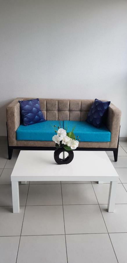 Studio Meuble Confortable Баккара Экстерьер фото